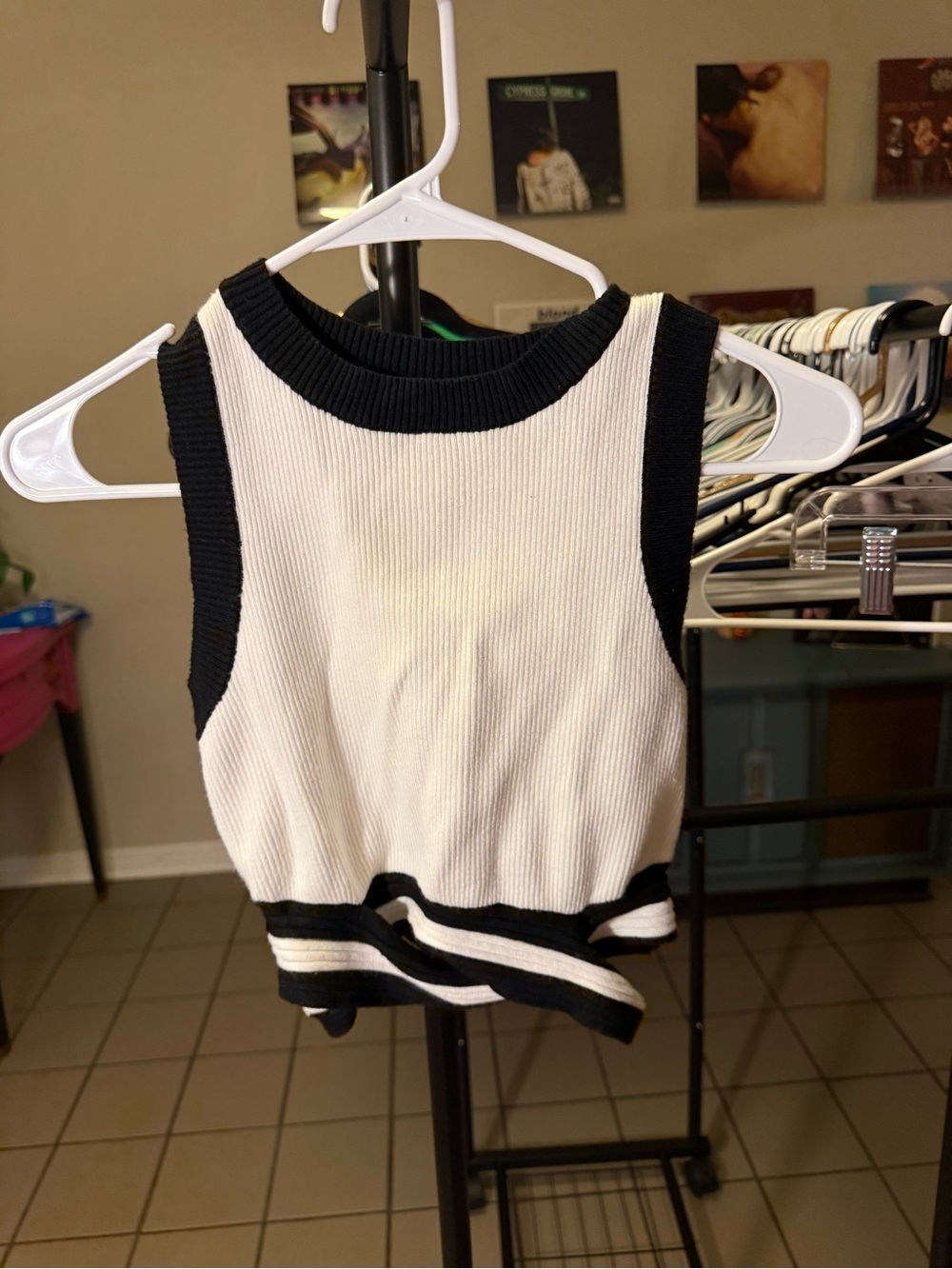 Mustard Seed Black and White Ribbed Crop Tank